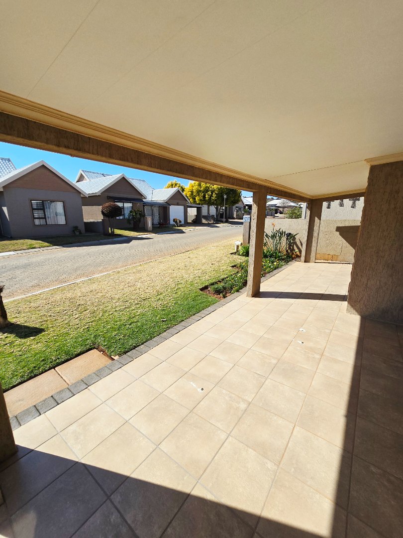 2 Bedroom Property for Sale in Wilkoppies North West